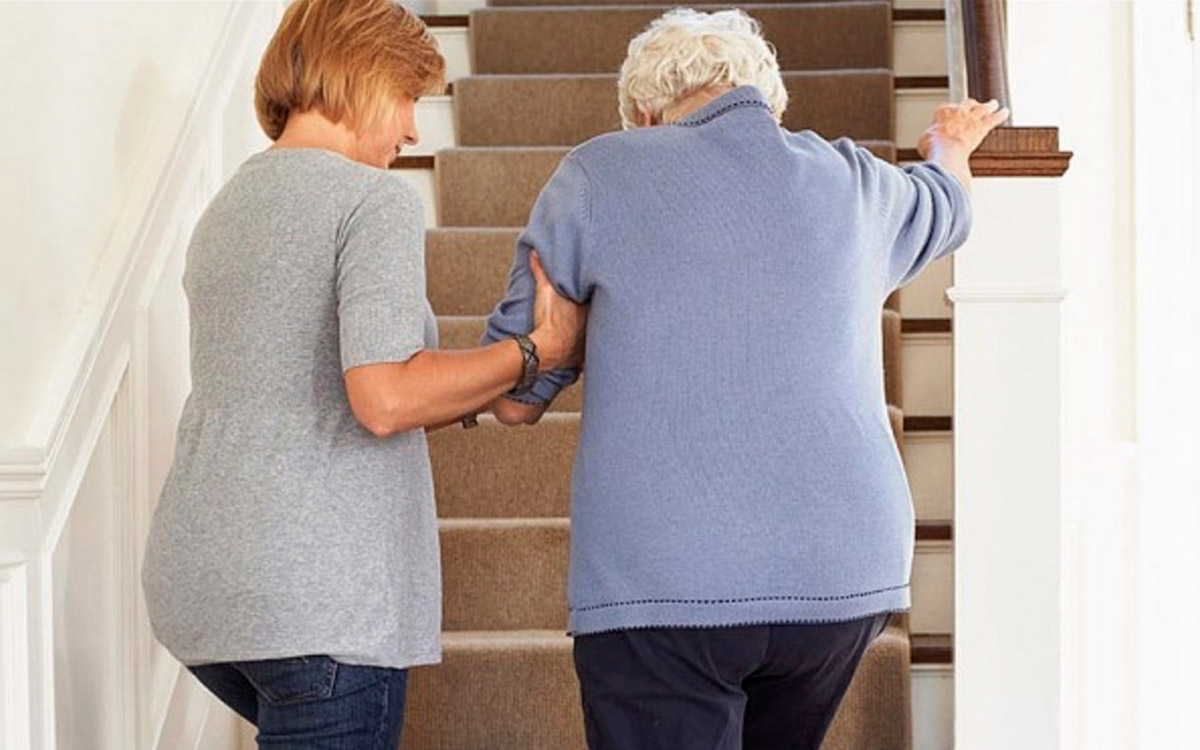 Thousands-of-Falls-in-Elderly-Could-be-Prevented